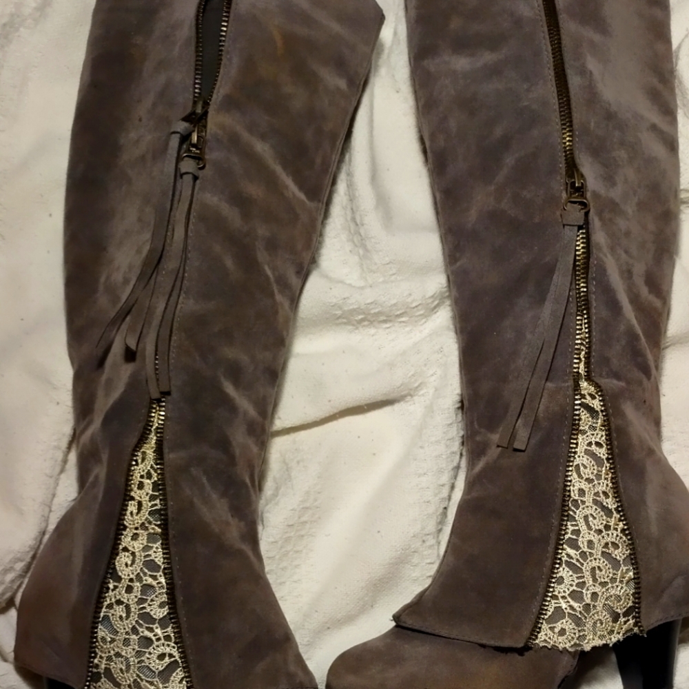Muk LUKS women's lacy boots